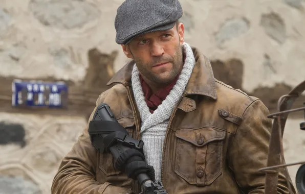 Picture weapons, frame, jacket, actor, cap, Jason Statham, Jason Statham, The Expendables 2
