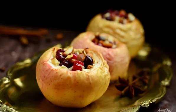 Picture apples, filling, baked