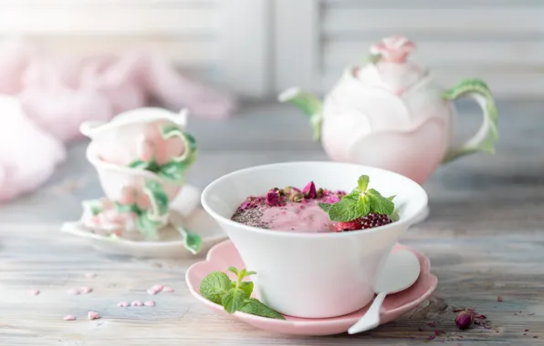 Berries, nuts, muesli, yogurt, Karina Klachuk
