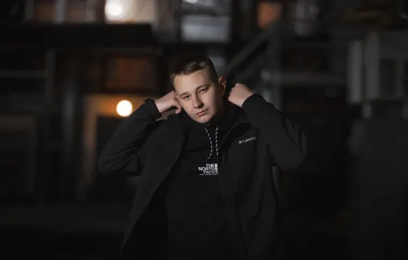 Download wallpaper male, guy, Anton Ivanov, clipmaker, Black Maroni