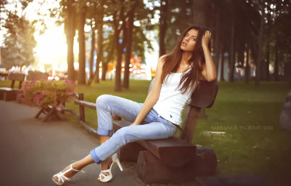 Picture look, girl, flowers, bench, Park, beauty, heels, legs