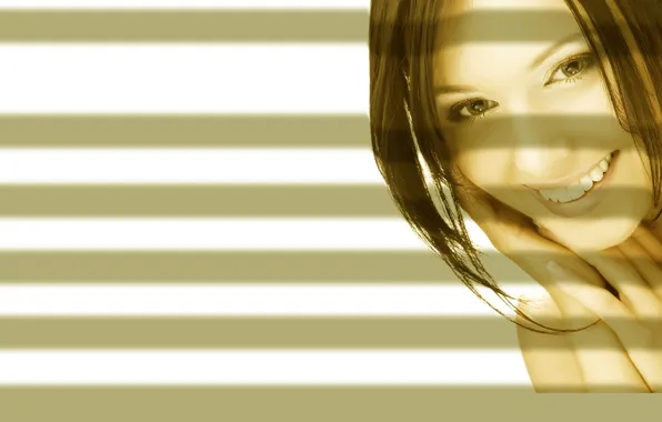 Smile, Girl, shadow