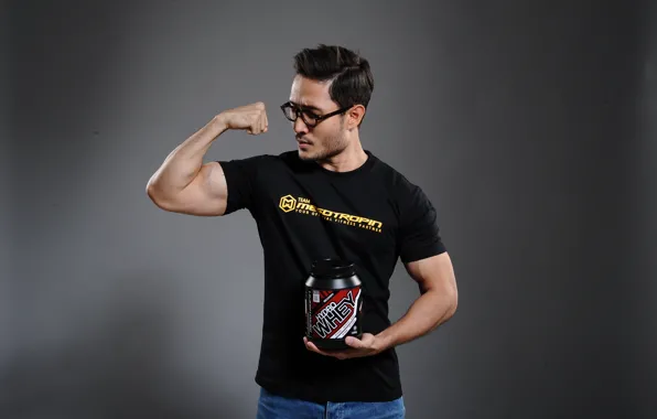 Pose, bottle, biceps