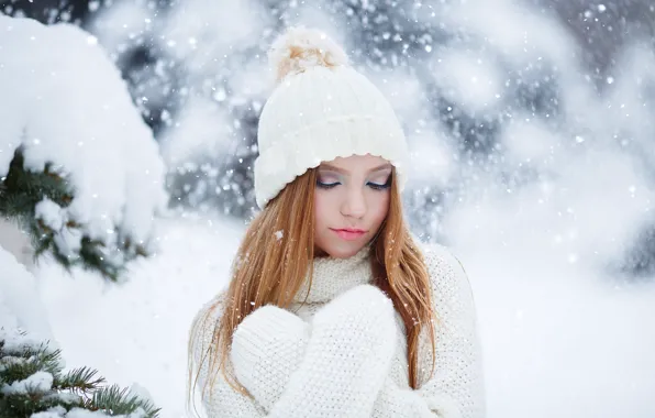 Picture winter, girl, snow, face, hat, hair, makeup, cold