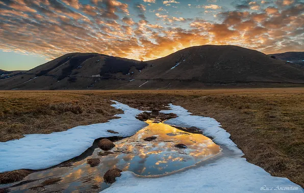 Clouds, snow, mountains, valley, Anconetani Luca, Last lights at Castelluccio