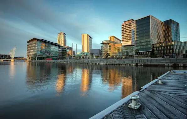 The city, pier, Manchester, Salford Quays