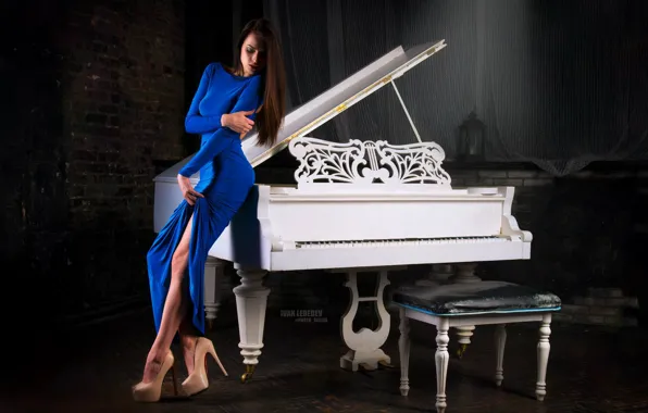 Girl, pose, photo, figure, piano, heels, legs, beauty