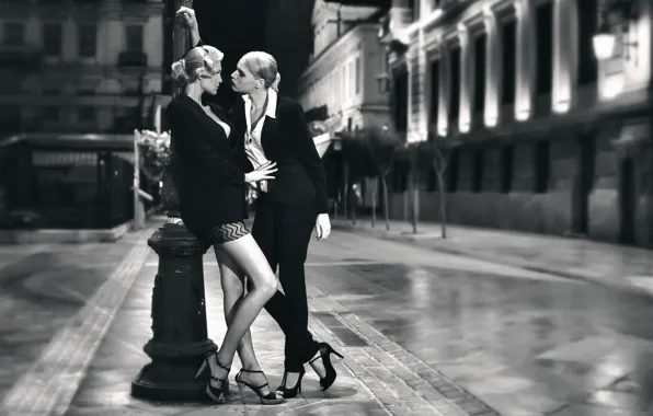 Picture the city, girls, street, Tango more