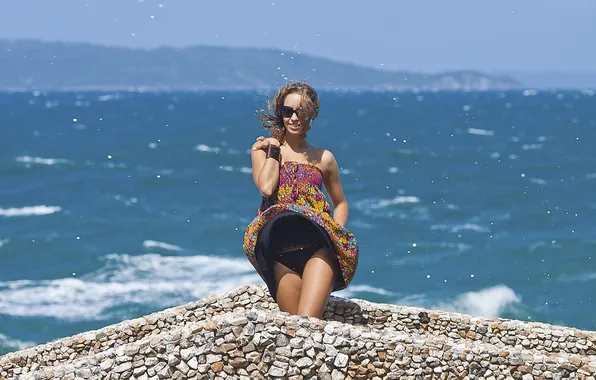 SEA, DRESS, BIKINI, BROWN hair, GLASSES, SMILE, The WIND, SUNDRESS