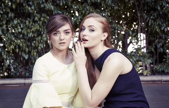 Picture game of thrones, Sophie Turner, Maisie Williams, game of thones, The New York Times
