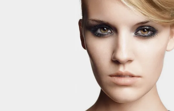 Picture actress, blonde, Maggie Grace, Maggie grace