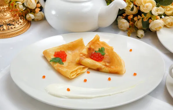 Kettle, caviar, pancakes