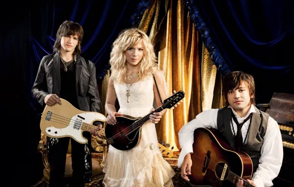 Picture music group, soloist, Kimberly Perry, The Band Perry, country band