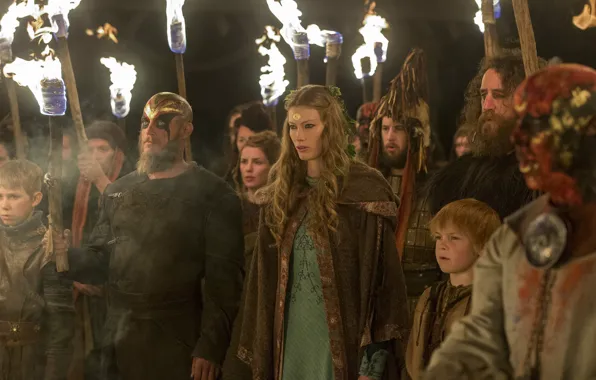 Picture torches, the procession, Vikings, The Vikings, Travis Fimmel, Ragnar Lothbrok, Alyssa Sutherland, Aslaug