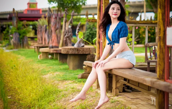 Pose, model, shorts, portrait, makeup, figure, brunette, hairstyle