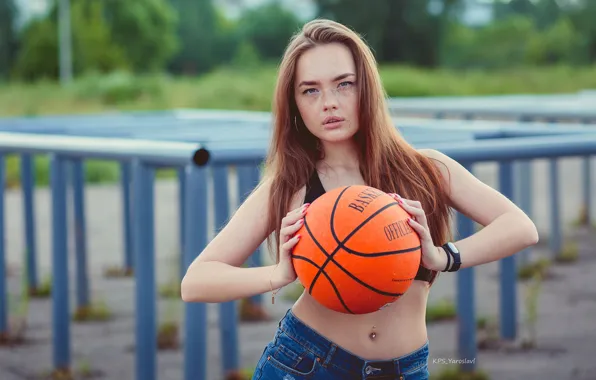 Sexy, model, the ball, portrait, jeans, makeup, Mike, piercing