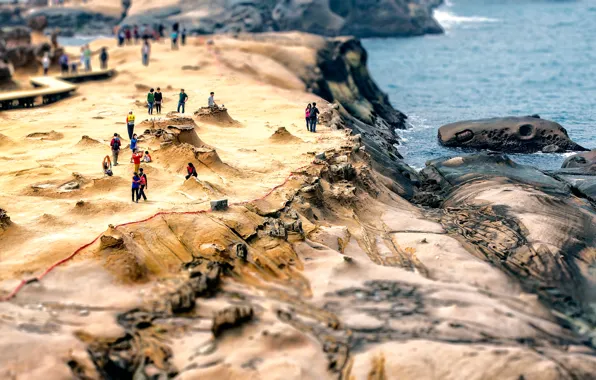 Picture people, tilt shift, Taiwan, Yehliu Geopark