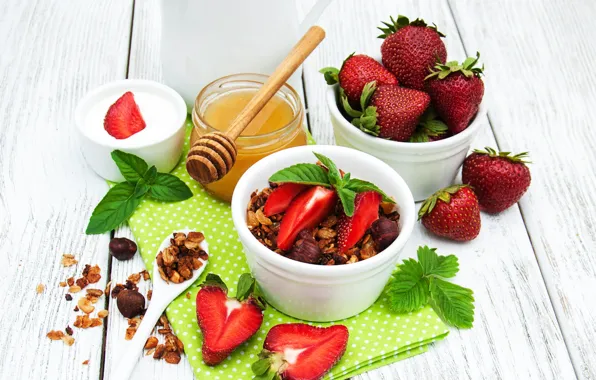 Berries, Breakfast, milk, strawberry, honey, granola, Olena Rudo