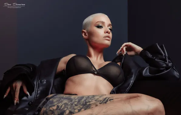 Bald, chest, girl, pose, model, makeup, tattoo, leg