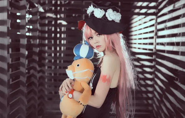 Look, girl, toy, hat, doll