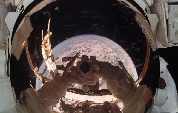 Picture reflection, earth, planet, astronaut