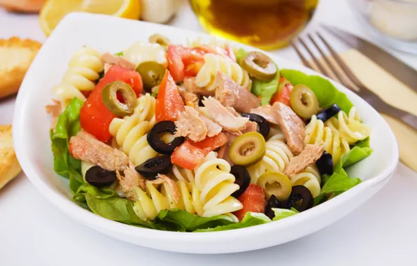 Vegetables, tomato, olives, salad, pasta