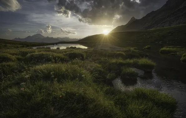 Picture mountains, river, lake, the sun