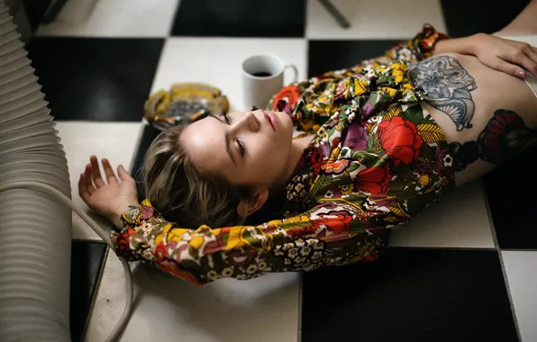 Tattoo, blouse, Jesse Duke