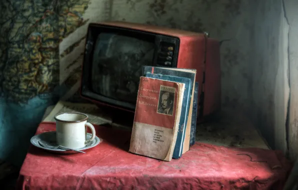 Picture past, books, TV, USSR, life, tragedy, prison of Nations