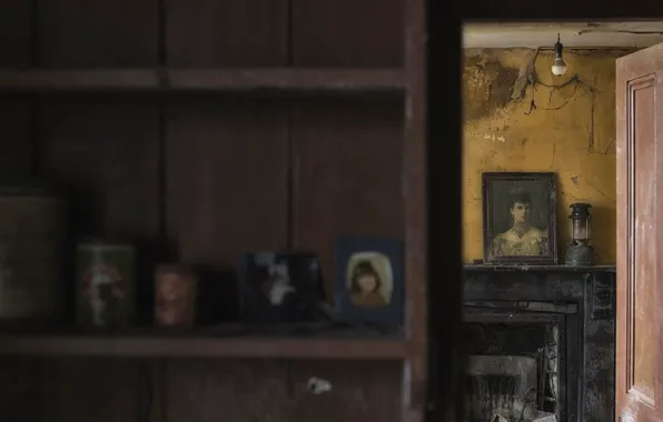 Picture room, portrait, picture, vintage, bokeh, urbanи exploration