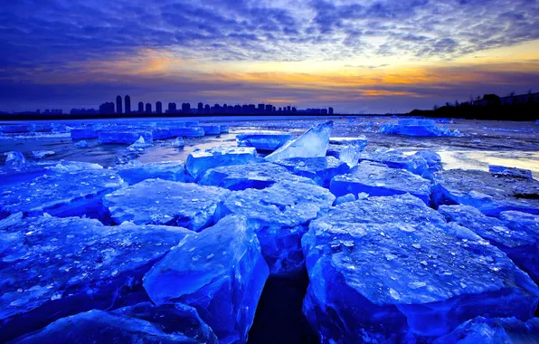 Ice, winter, the sky, clouds, sunset, the city, lake, home