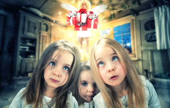 Girls, angel, The arrival of the Chrischtchindli