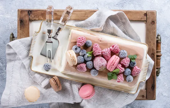 Picture berries, cookies, strawberry, plate, ice cream, dessert, BlackBerry, Natasha Breen