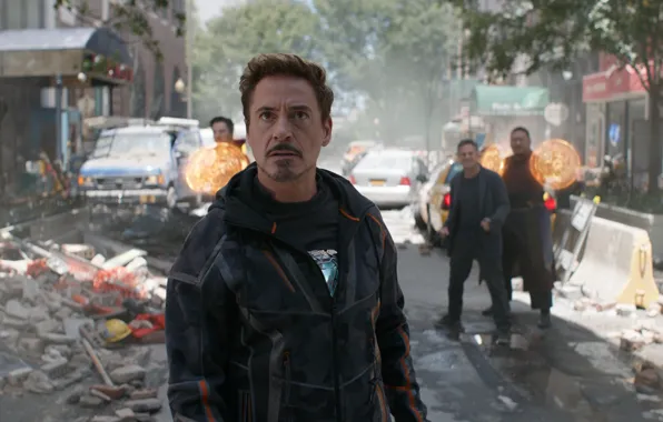 Iron man, still from the film, Tony Stark, Avengers Infinity War, Avengers Infinity War