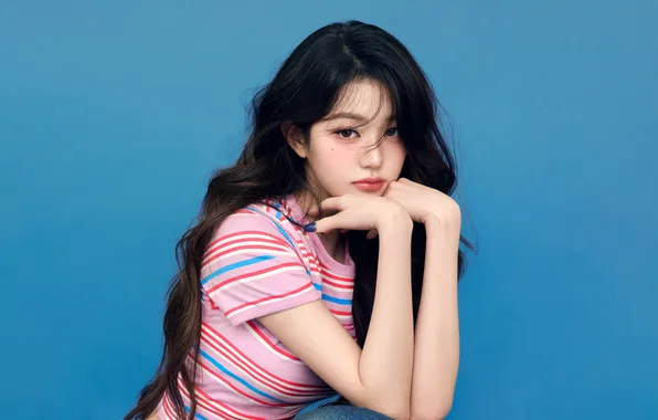 Singer, Asian, long hair, beautiful girl, blue background, manicure, asian, cutie