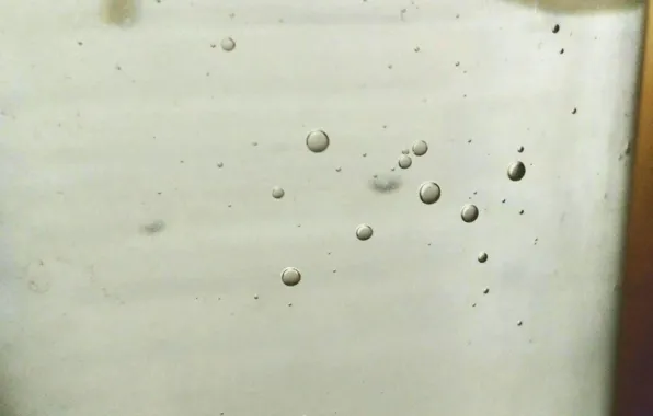 Bottle, water, air bubbles