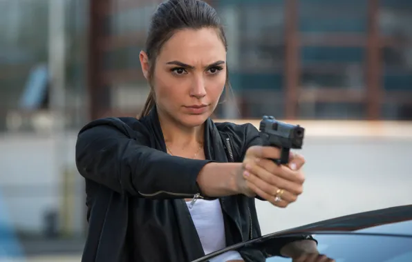 Gal Gadot, Gal Gadot, The spy next door, Keeping Up with the Joneses