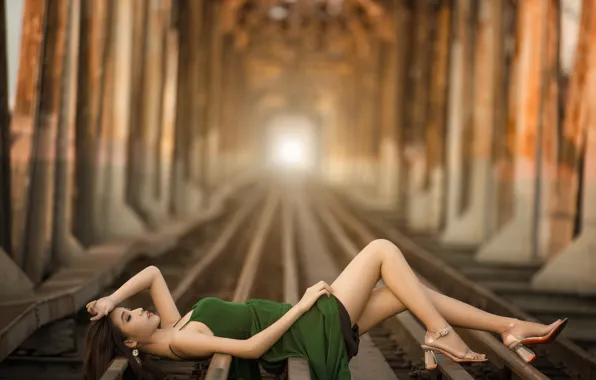 Picture girl, pose, railroad
