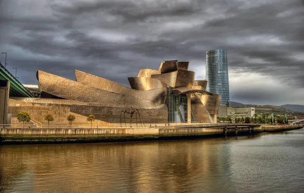 Picture hdr, Spain, the urban landscape, Bilbao, the Guggenheim Museum