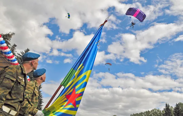 The sky, clouds, flag, skydivers, day of airborne forces, berets