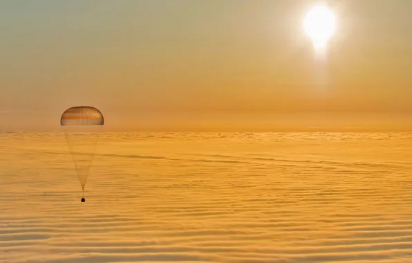 Clouds, parachute, Union, lander