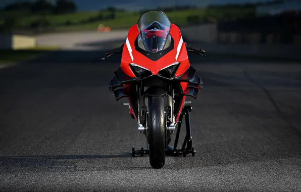 Red, Superleggera V4, Front view