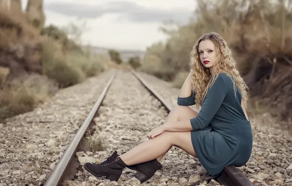 Picture girl, pose, railroad
