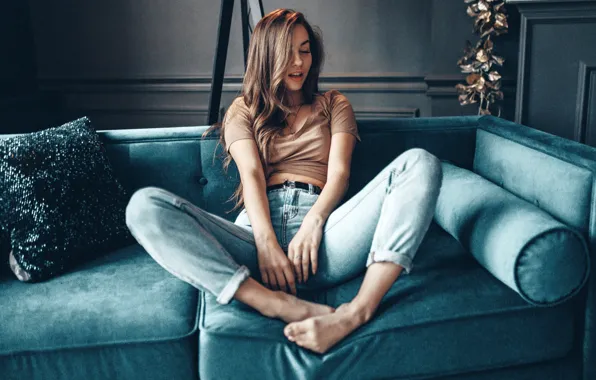 Pose, model, jeans, makeup, Mike, figure, hairstyle, pillow