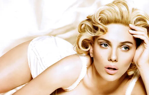 Actress, blonde, Scarlett Johansson, scarlett johansson, advertisement for Dolce & Gabbana