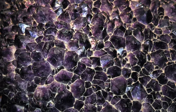 Stone, faces, crystals