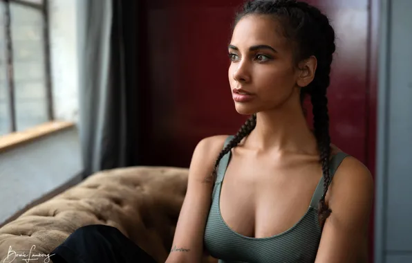 Pose, sofa, model, portrait, makeup, brunette, window, hairstyle