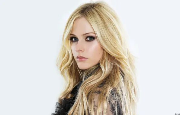 Picture look, singer, Avril Lavigne
