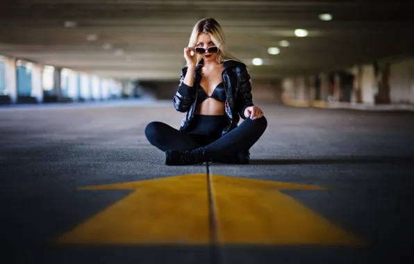 Picture road, look, girl, face, hair, arrow, glasses, sitting