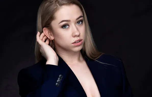 Portrait, blonde, Sasha, Matvey Karmakov